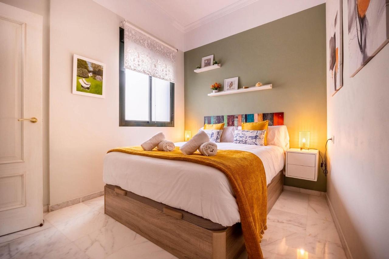 Slava Luxury Suite เซบีญา ภายนอก รูปภาพ