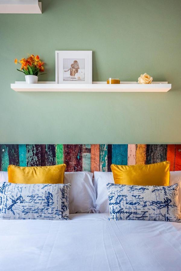 Slava Luxury Suite เซบีญา ภายนอก รูปภาพ