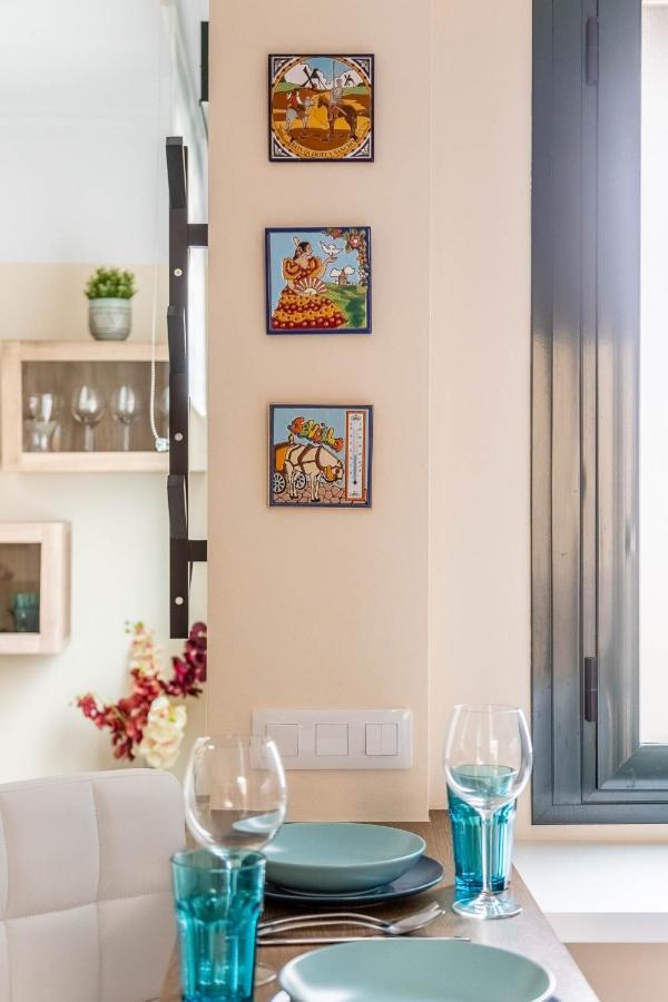 Slava Luxury Suite เซบีญา ภายนอก รูปภาพ