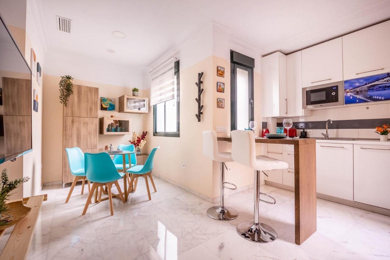 Slava Luxury Suite เซบีญา ภายนอก รูปภาพ