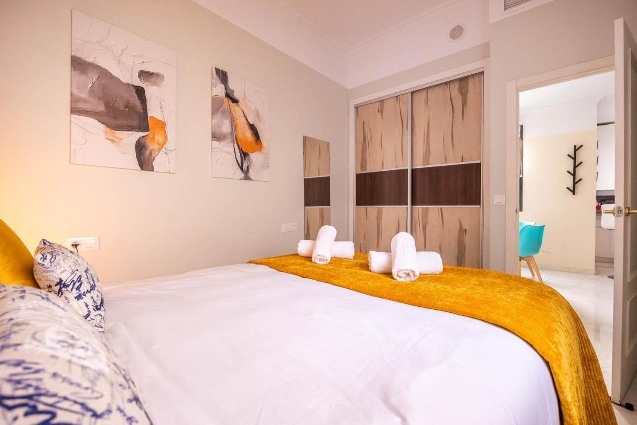 Slava Luxury Suite เซบีญา ภายนอก รูปภาพ