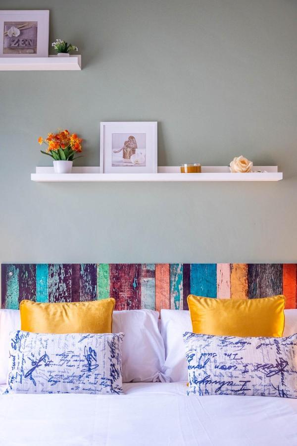 Slava Luxury Suite เซบีญา ภายนอก รูปภาพ