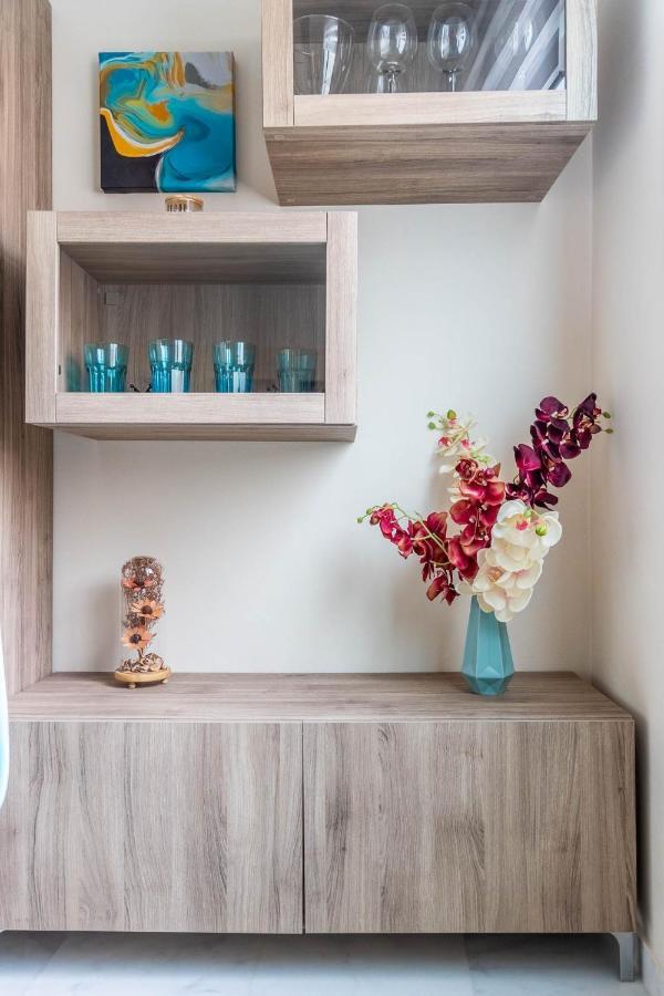 Slava Luxury Suite เซบีญา ภายนอก รูปภาพ