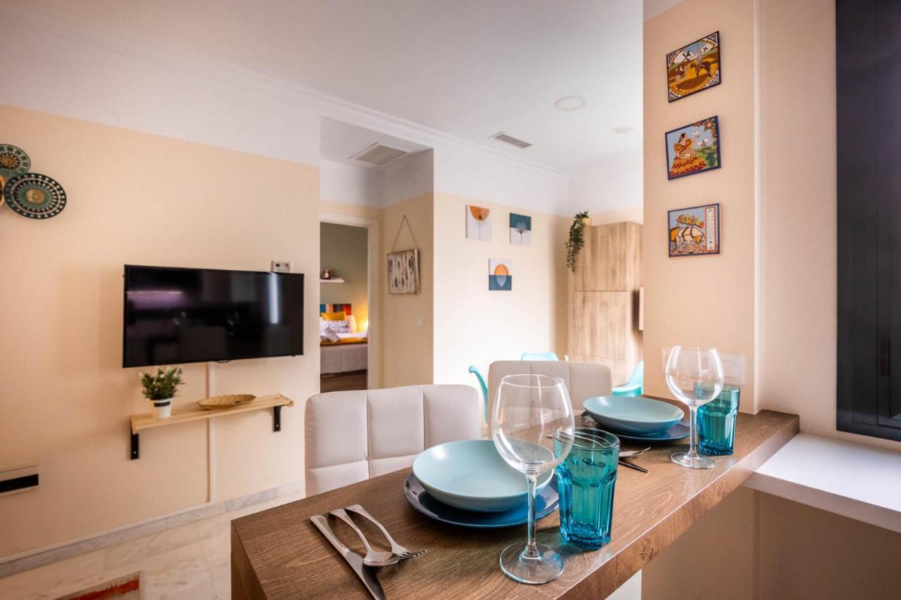 Slava Luxury Suite เซบีญา ภายนอก รูปภาพ