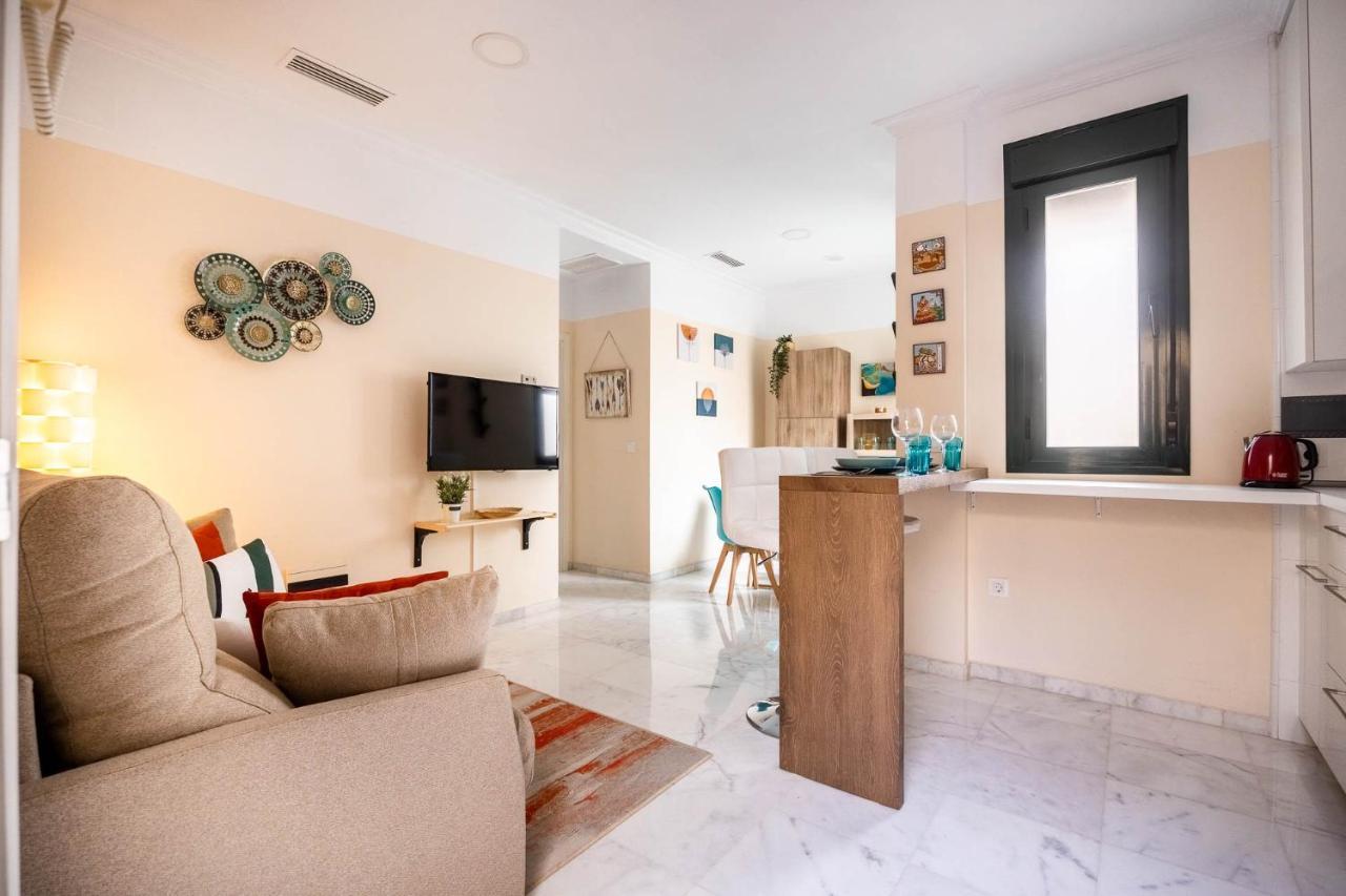 Slava Luxury Suite เซบีญา ภายนอก รูปภาพ